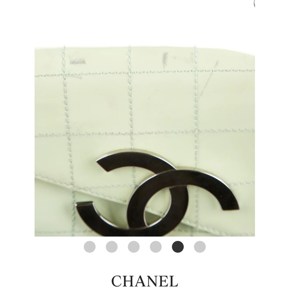 Chanel Handbag - Picture 5 of 6